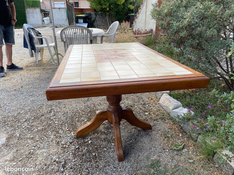 Table de cuisine carrelée (image 5)