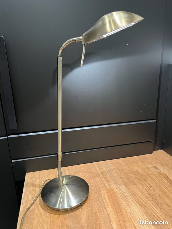 Lampe de Bureau « Massive » en Laiton brossé. Modèle Flamingo, (image 4)