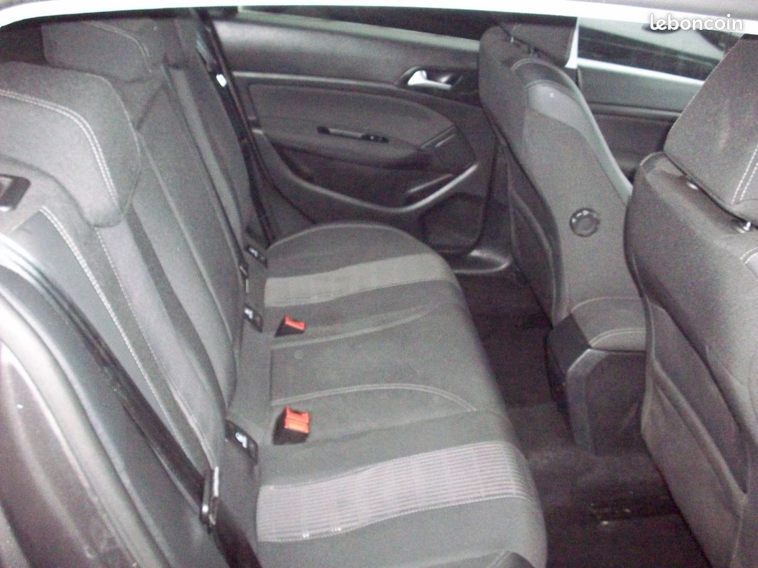 Peugeot 308 allure [URL masquée pour votre sécurité] hdi 130 cv (image 3)
