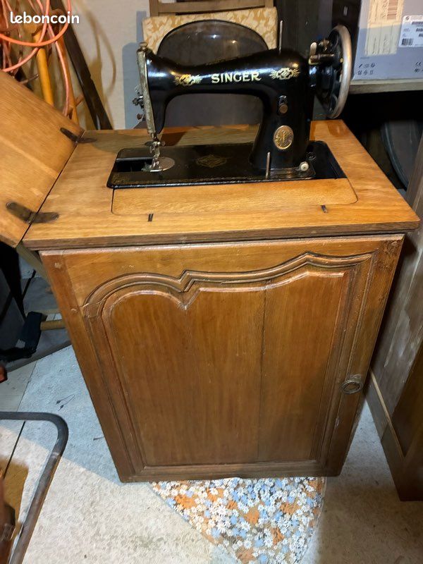 Machine à coudre Singer ancienne – modèle 15K – 1932 – Fonctionnelle – Avec meuble (image 2)