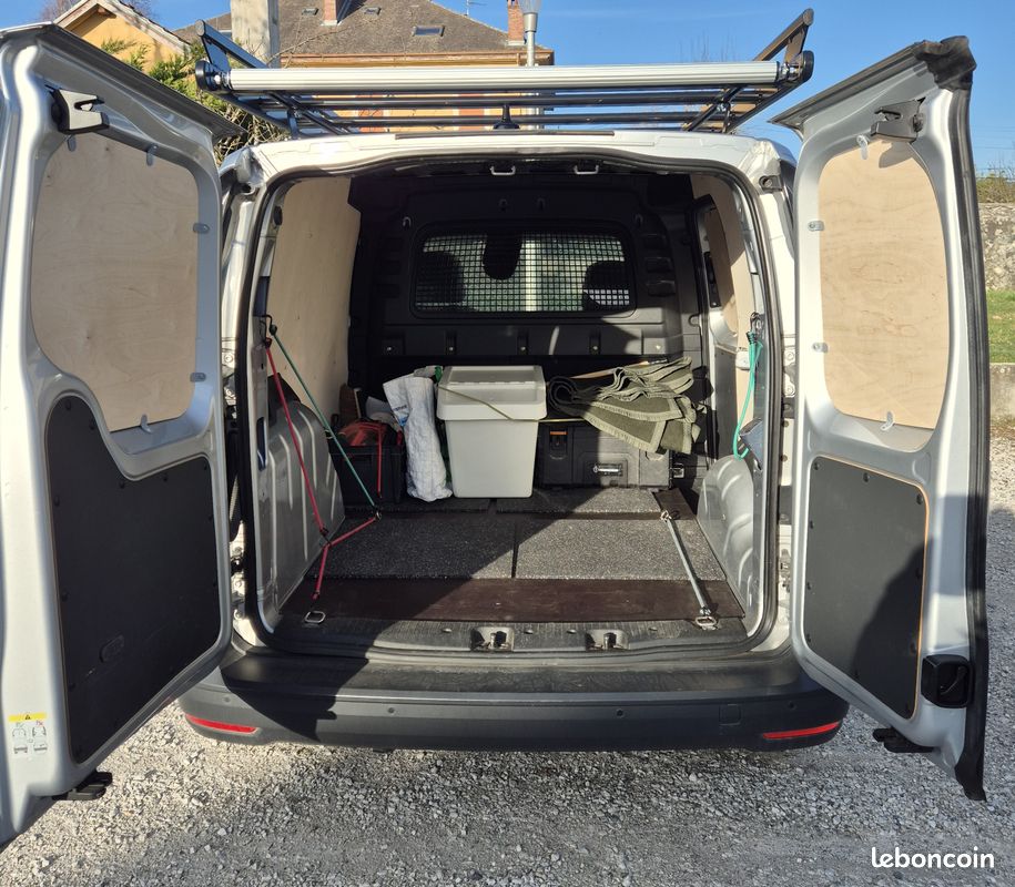 VW Caddy 5 (image 3)