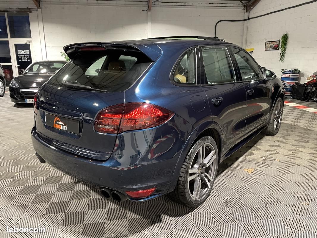 Porsche Cayenne GTS V8 4.2 420CH -TOIT OUVRANT-CAMERA DE RECUL-GARANTIE 12 MOIS- (image 5)