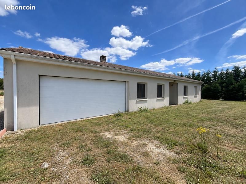 Maison 4 pièces 110 m² · à Nanteuil-en-Vallée · 110 m² · 145 800 €