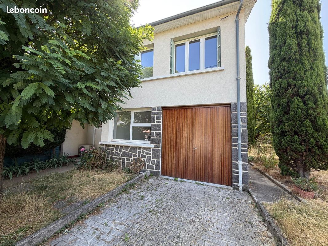 Maison 3 pièces 65 m² · à Clermont-Ferrand · 65 m² · 870 €