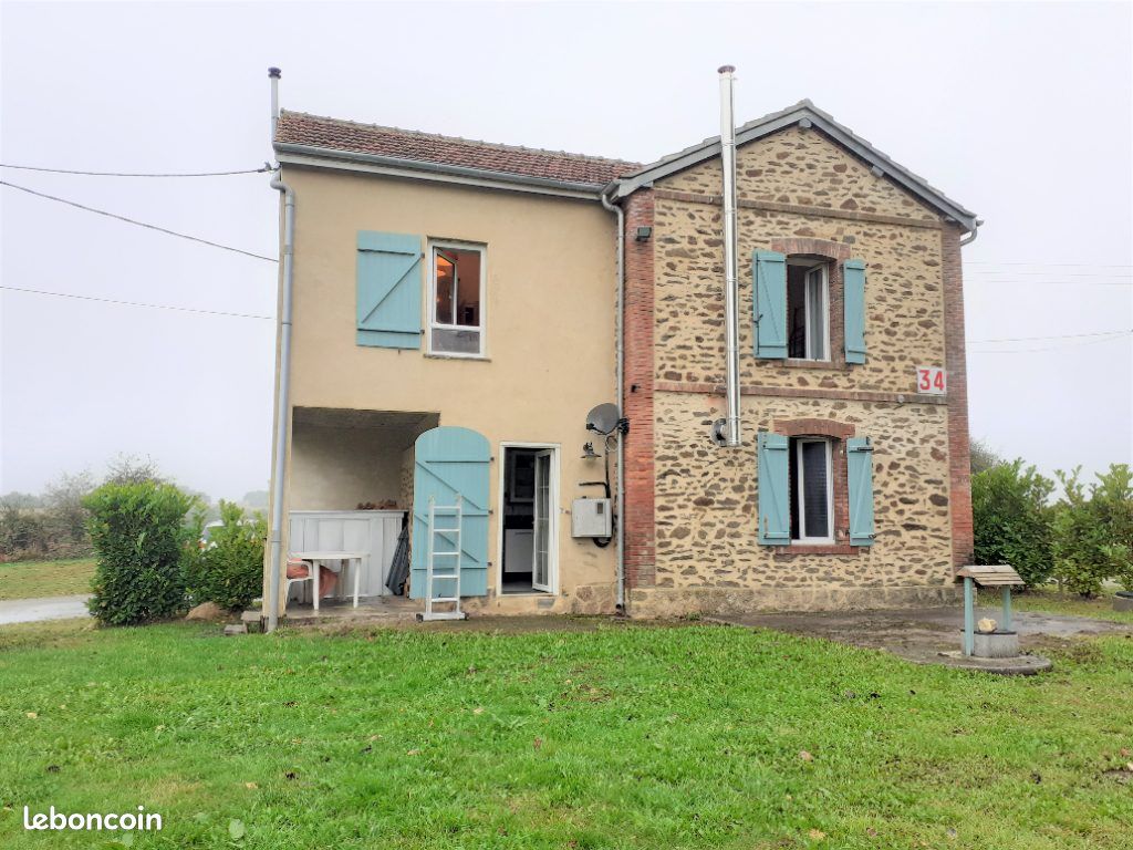 Maison 4 pièces 57 m² · à La Chapelle-au-Riboul · 57 m² · 420 €/mois