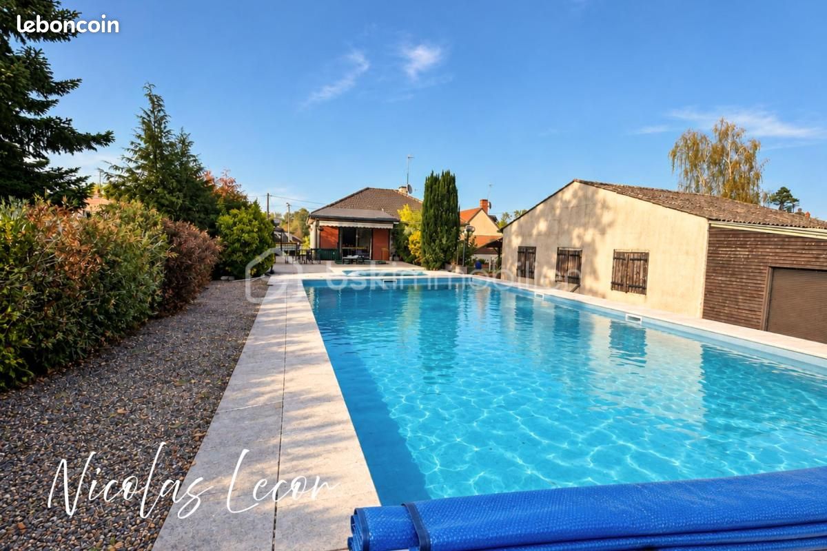 Maison 7 pièces 140 m² · à Foëcy · 140 m² · 159 000 €