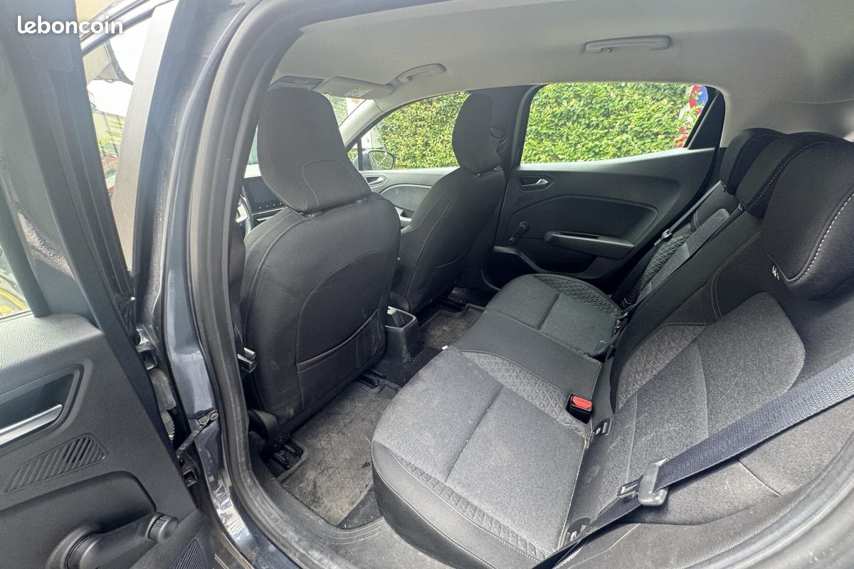 RENAULT CLIO 1.6 E-Tech Hybride - 140 - BVA multi-modes - 2021 V BERLINE Business (image 15)