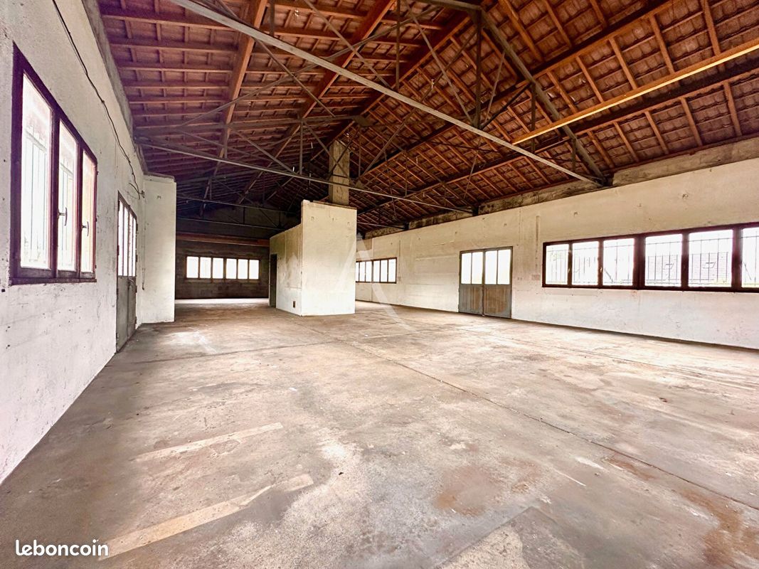 Local 184 m² CHANTEHEUX (image 5)