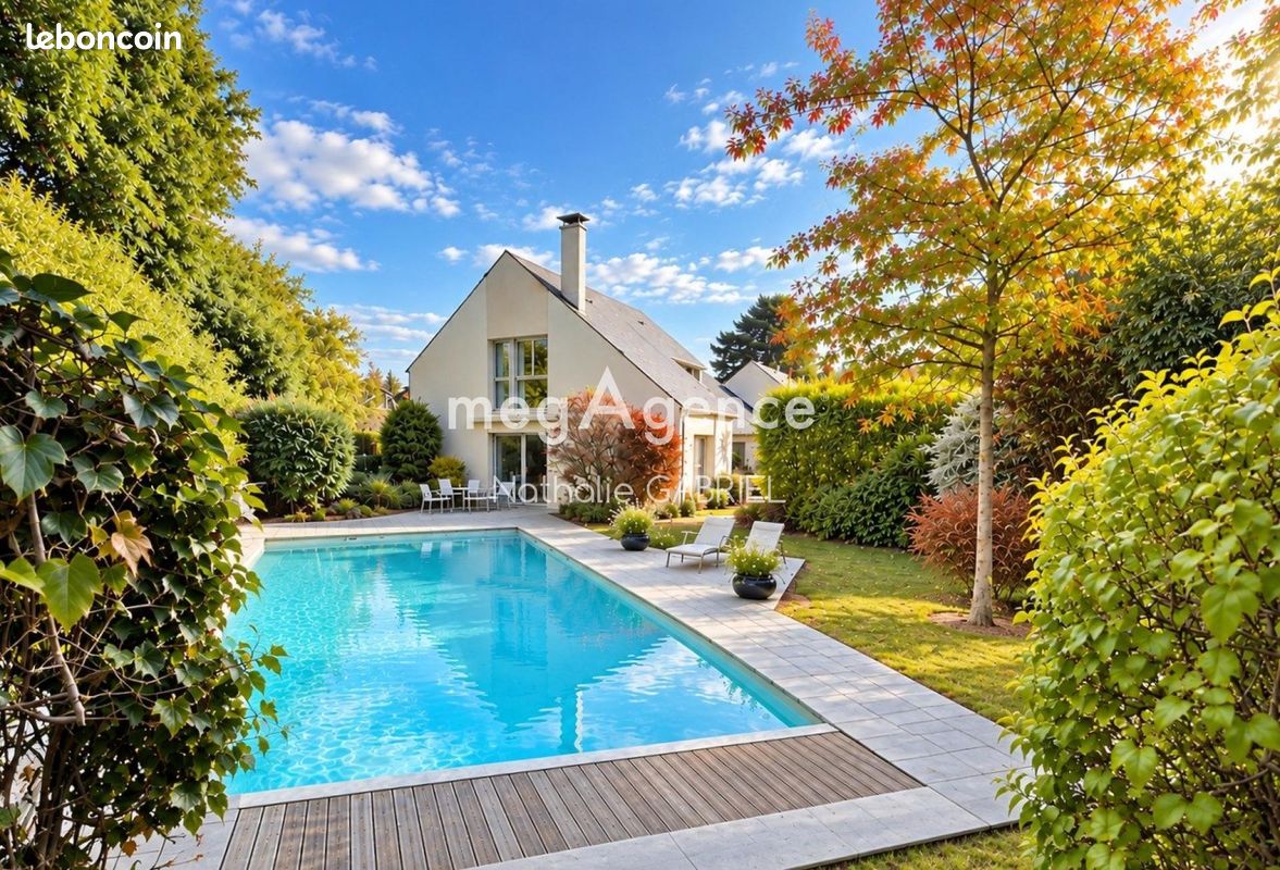 Maison 8 pièces 172 m² · à Bouchemaine · 172 m² · 738 000 €