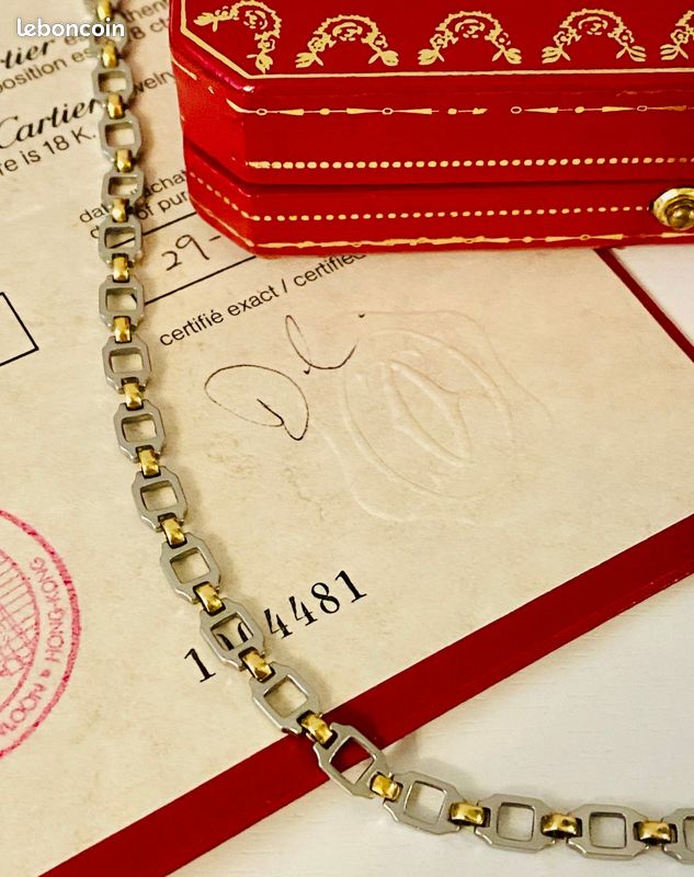 Magnifique chaine CARTIER modèle Santos Montres Bijoux