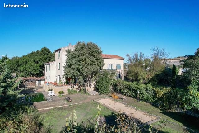 Maison 8 pièces 240 m² · à Uzès · 240 m² · 640 000 €