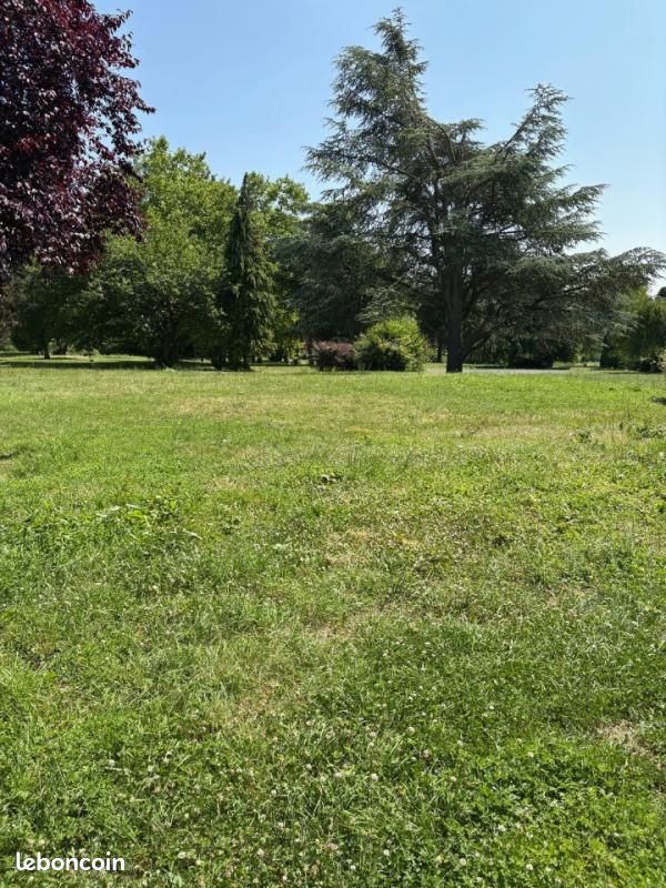 Terrain 608 m² · à Butry-sur-Oise · 160 000 €