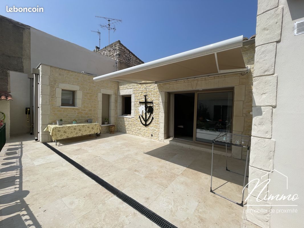 Appartement 3 pièces 79 m² · à Nîmes · 79 m² · 180 000 €