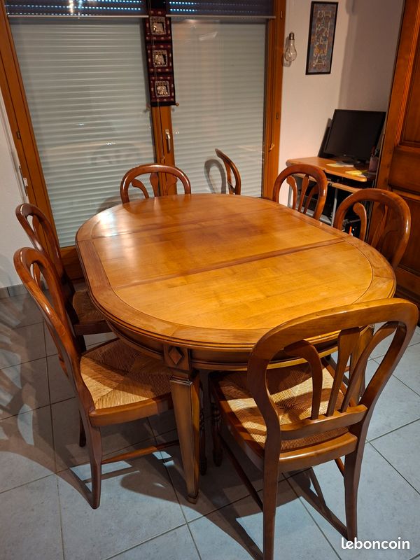 Table merisier ronde ou ovale + 6 chaises (image 1)