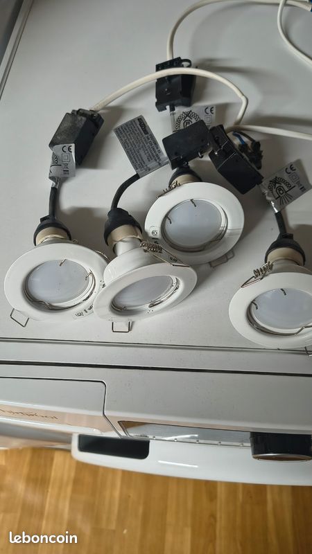 4 spots led (image 2)