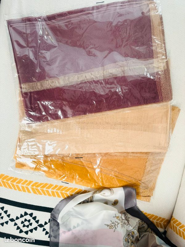 Foulard en soie (image 19)