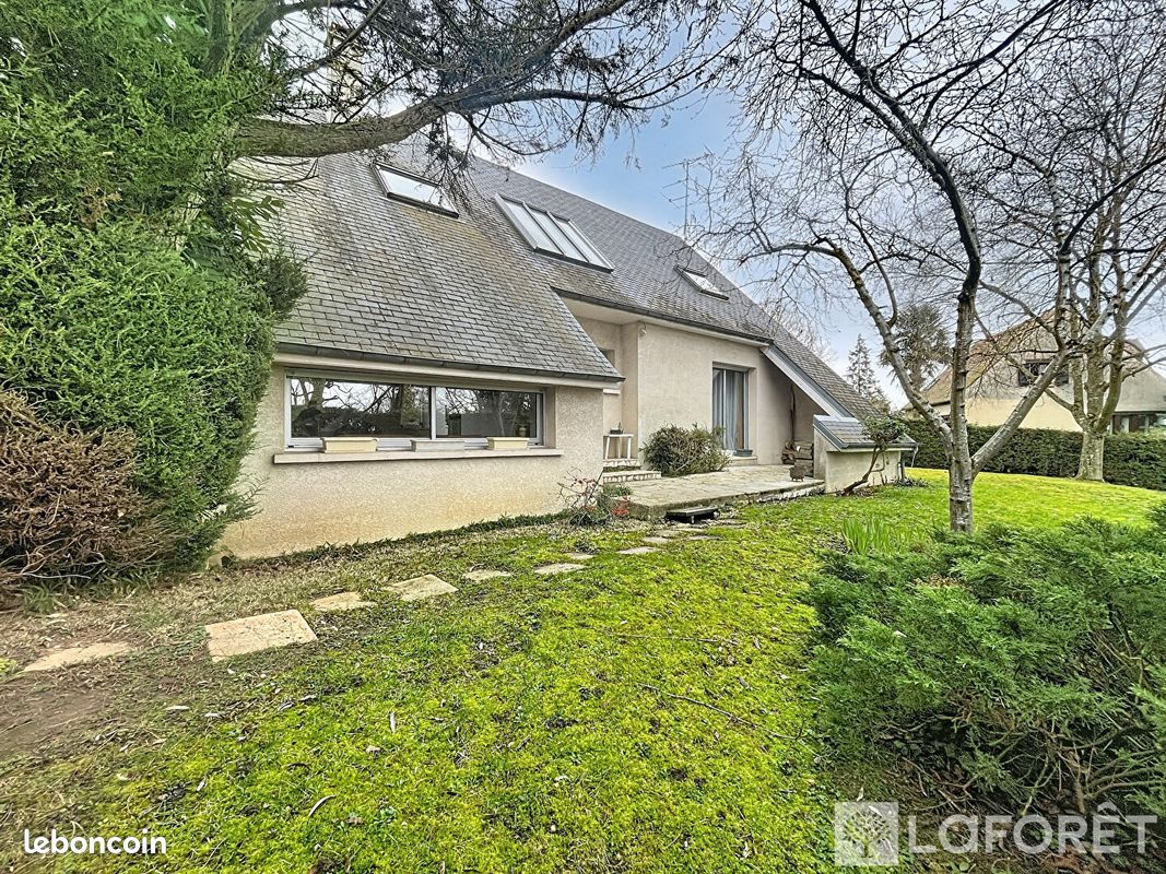 Maison 5 pièces 130 m² · à La Ville-du-Bois · 130 m² · 439 000 €