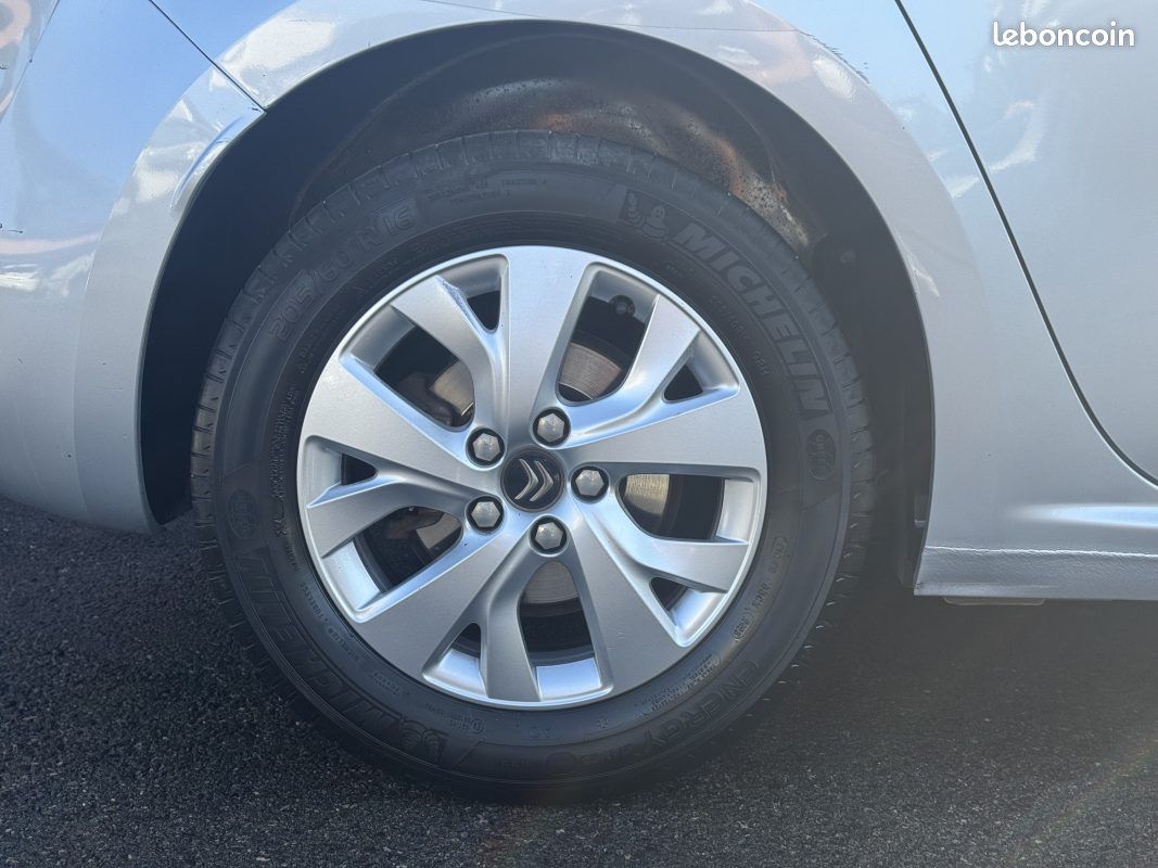 Citroen c4 1.6 hdi 115 attraction 2014 (image 25)