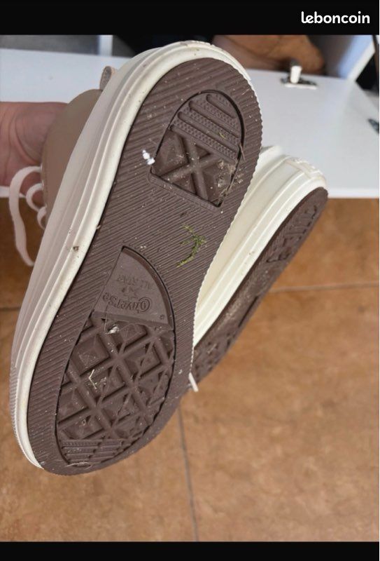 Converse (image 4)