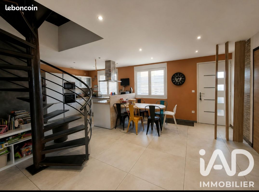 Maison 5 pièces 129 m² · à Hénin-Beaumont · 129 m² · 225 000 €