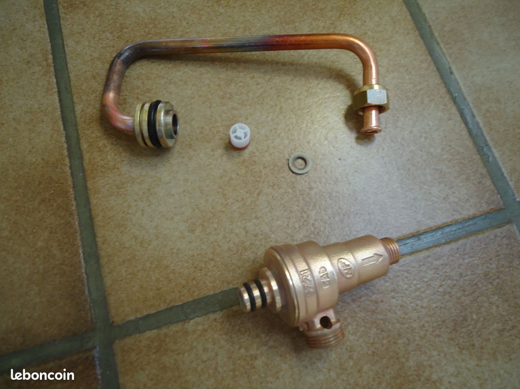 CHAPPEE/DE DIETRICH Disconnecteur Réf JJD710877800 (image 1)