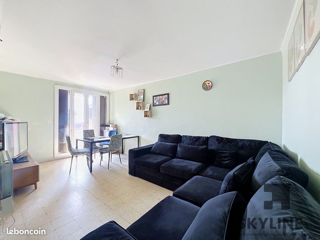 Appartement 3 pièces 56 m² · à Marseille · 56 m² · 48 000 €