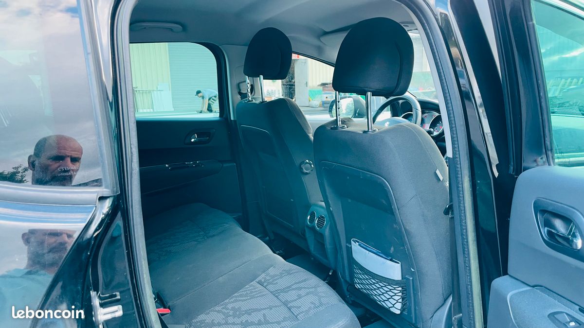 Peugeot 3008 1.6 hdi 16v 110 ch styel ii (image 8)