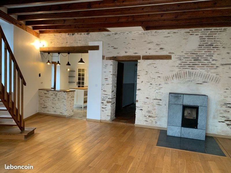 Maison 7 pièces 154 m² · à Joué-sur-Erdre · 154 m² · 850 €/mois
