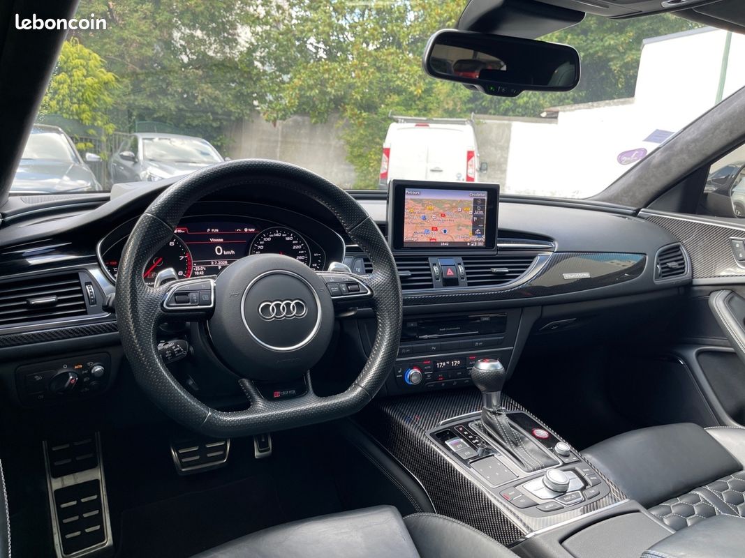 AUDI RS6 PERFORMANCE 605Ch Toit Ouvrant Bose CarPlay Caméra 3D Freins Céramique Toutes Options Suivi Complet Audi Garantie 12 mois (image 12)