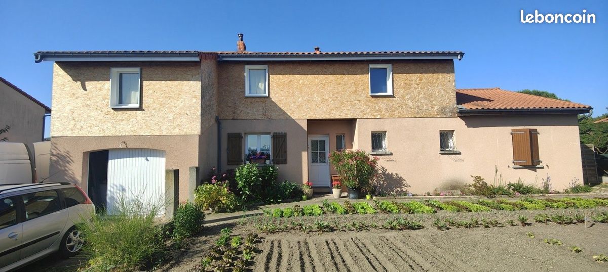 Maison 9 pièces 190 m² · à Mozac · 190 m² · 268 000 €
