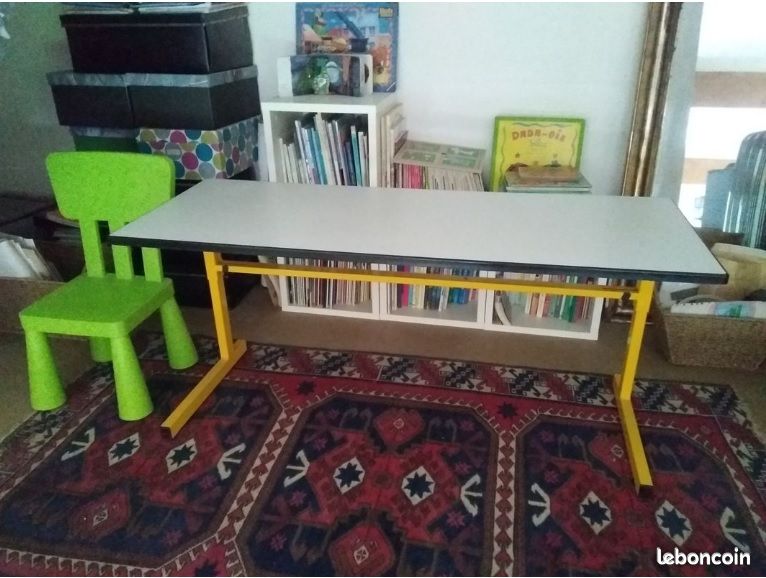 Bureau table scolaire enfant réglable (image 1)