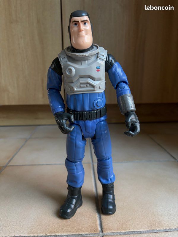 Figurine Buzz l’éclair - film (image 1)