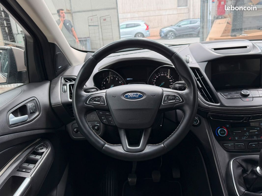 FORD Kuga 1.5 super ethanol E85 150ch Stop&Start Vignale 4x2 Euro6.2 12 MOIS DE GARANTIE (image 15)
