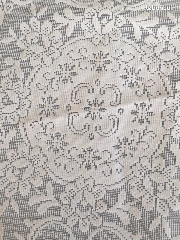 Nappe ronde en dentelle (image 3)