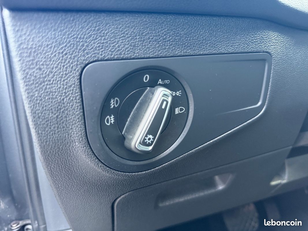 VOLKSWAGEN Tiguan 2.0 TDI 150ch Carat Toit Ouvrant Hayon Electrique Garantie 12 mois (image 27)