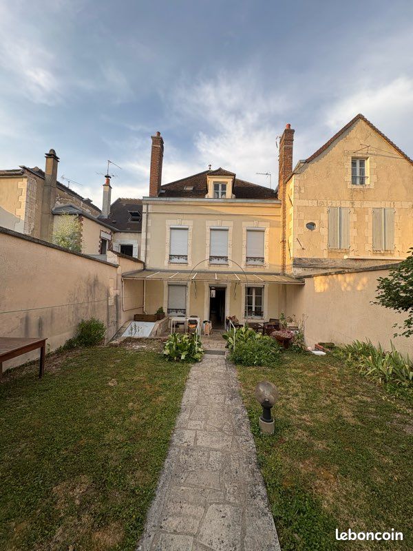 Maison 7 pièces 191 m² · à Auxerre · 191 m² · 299 000 €