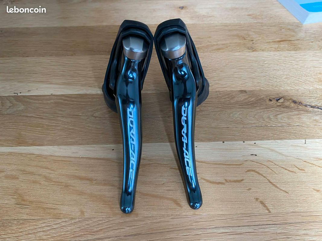 LEVIER DUAL CONTROL POUR FREIN SUR JANTE DURA-ACE Di2 2X12 v