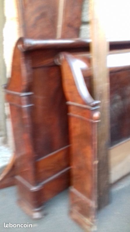 Ancien lit acajou à restaurer sans sommier et matelas (image 2)