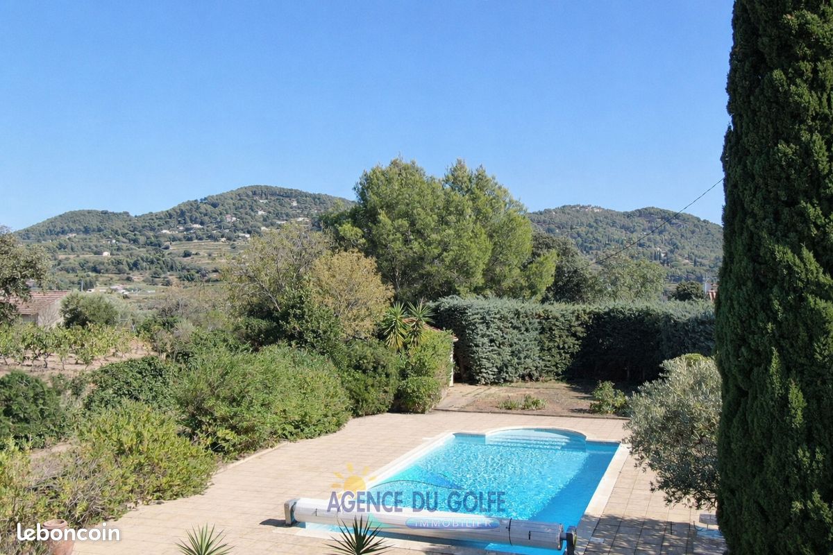 Maison 4 pièces 136 m² · à Saint-Cyr-sur-Mer · 136 m² · 832 000 €