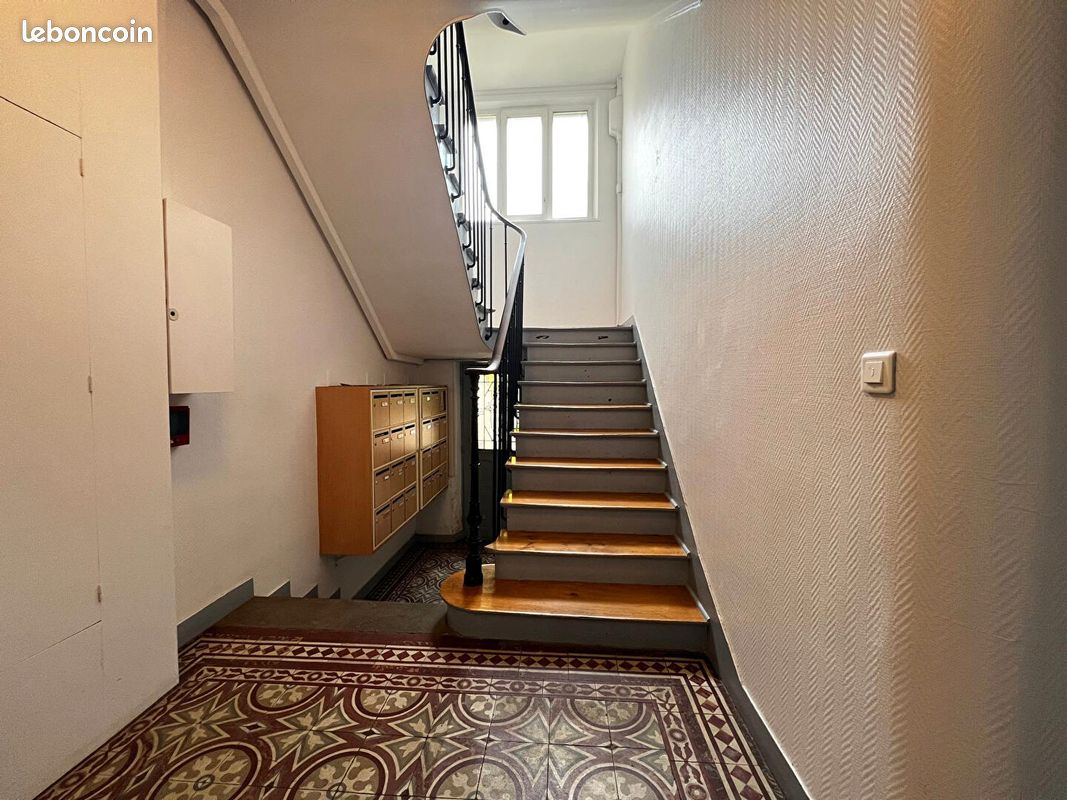 Appartement 2 pièces 27 m² · à Issy-les-Moulineaux · 27 m² · 210 000 €