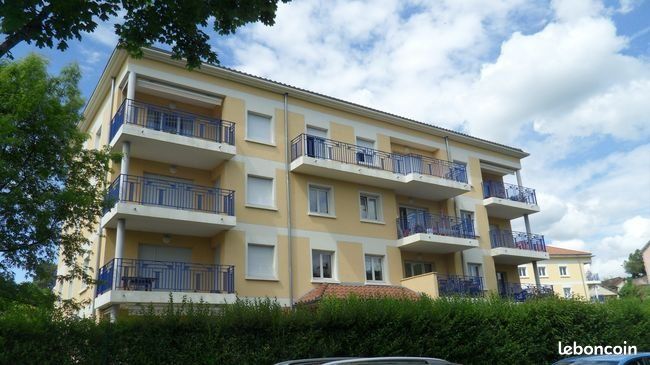 Appartement 3 pièces 78 m² · à Crémieu · 78 m² · 1 000 €