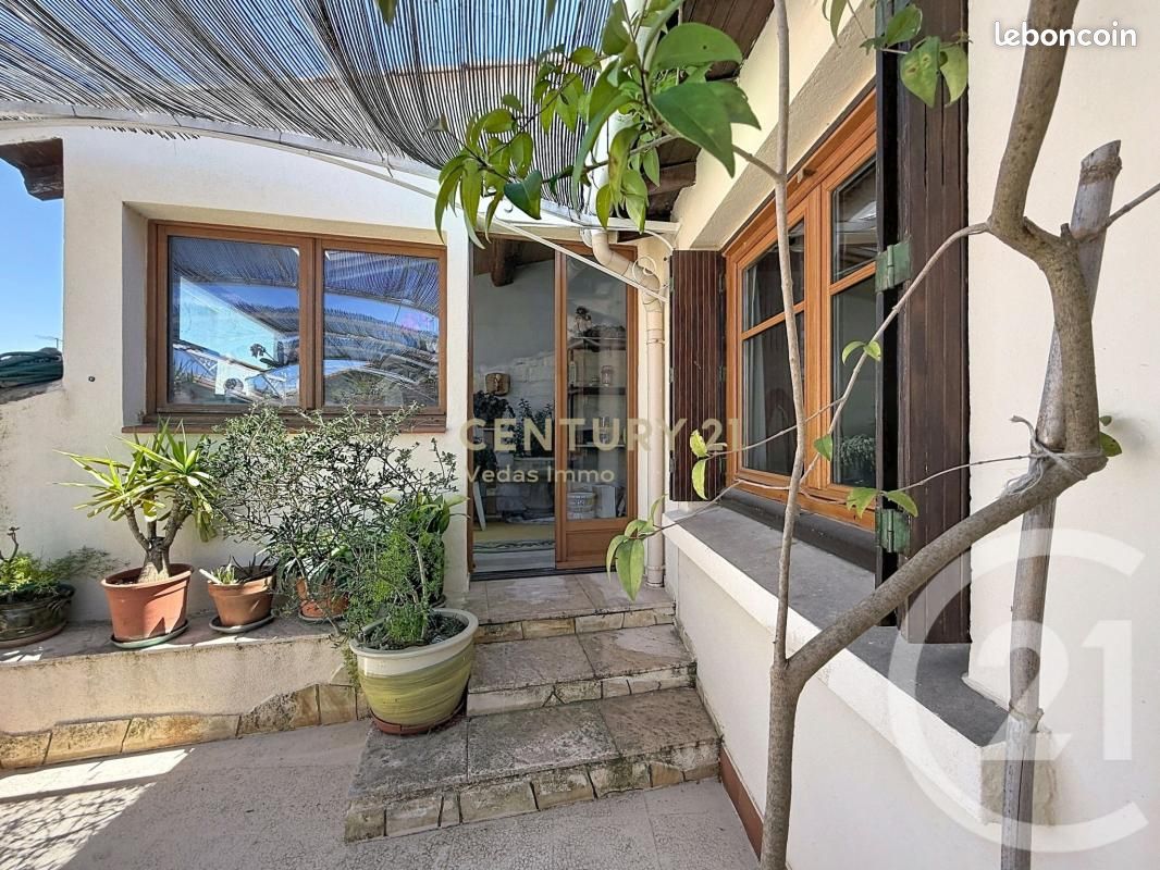 Maison 6 pièces 179 m² · à Saussan · 179 m² · 319 000 €