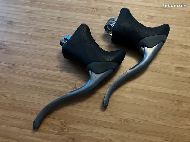 Paire de Leviers SHIMANO GRX RX600 2x11