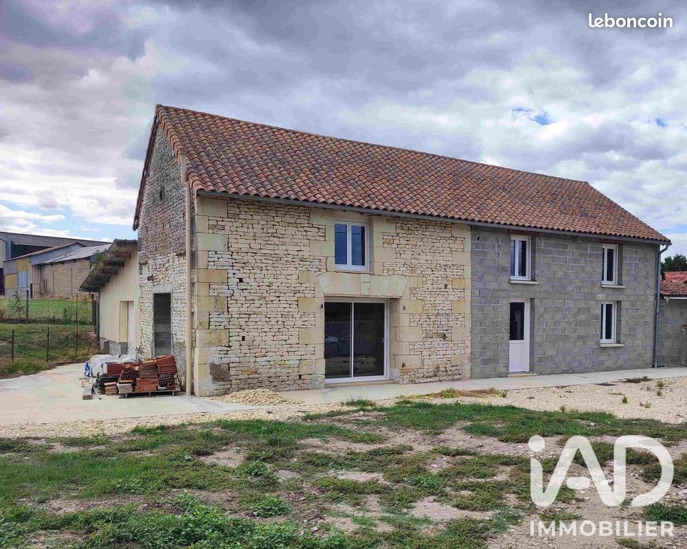 Maison 5 pièces 150 m² · à Bournand · 150 m² · 99 000 €