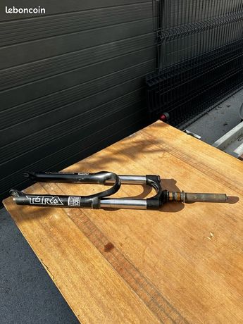 HOT U Turn Fourche Rock Shox Tora Vends Fourche Rock Shox