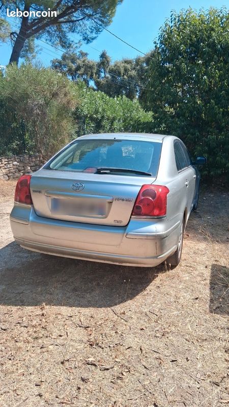 Toyota Avensis 2.0 D-4D 116ch (image 3)