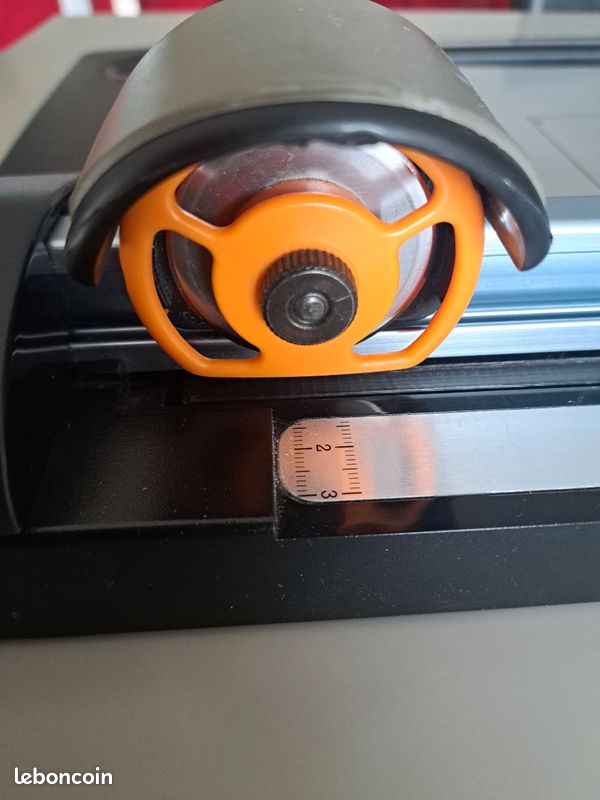 Massicot Fiskars (image 3)
