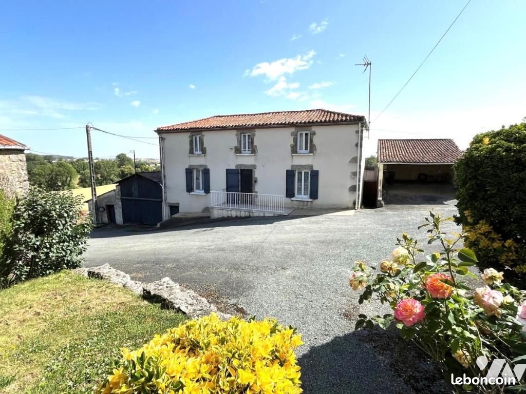 Maison 7 pièces 140 m² · à Pouzauges · 140 m² · 123 900 €