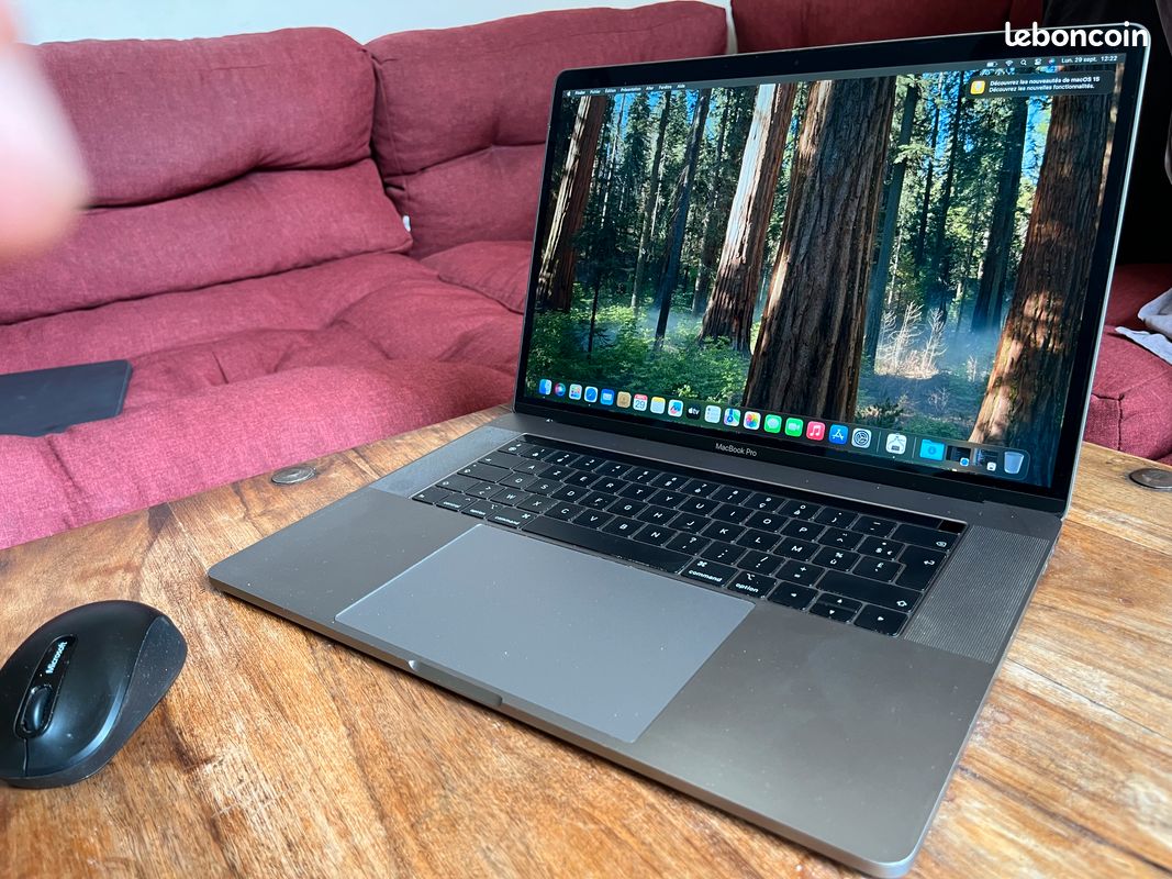 Clavier Topcase Apple MacBook Pro 15 A1990 2018 2019 Argent Assemblé