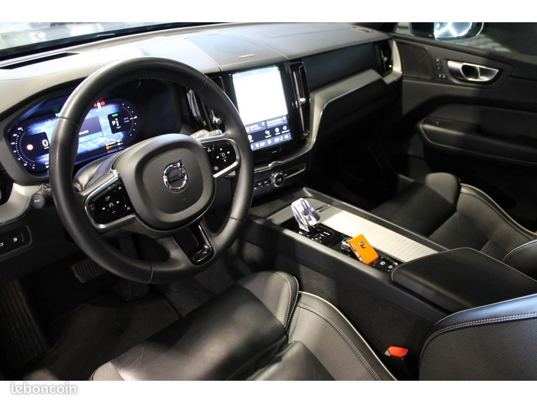 VOLVO XC60 T8 AWD - Polestar Engineered Garantie Constructeur / Caméra 360 / Sièges chauffants (image 7)